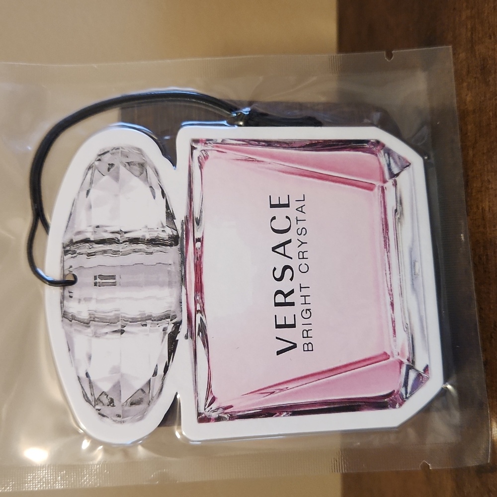 VERSACE BRIGHT CRYSTAL SCENTED AIR FRESHENER